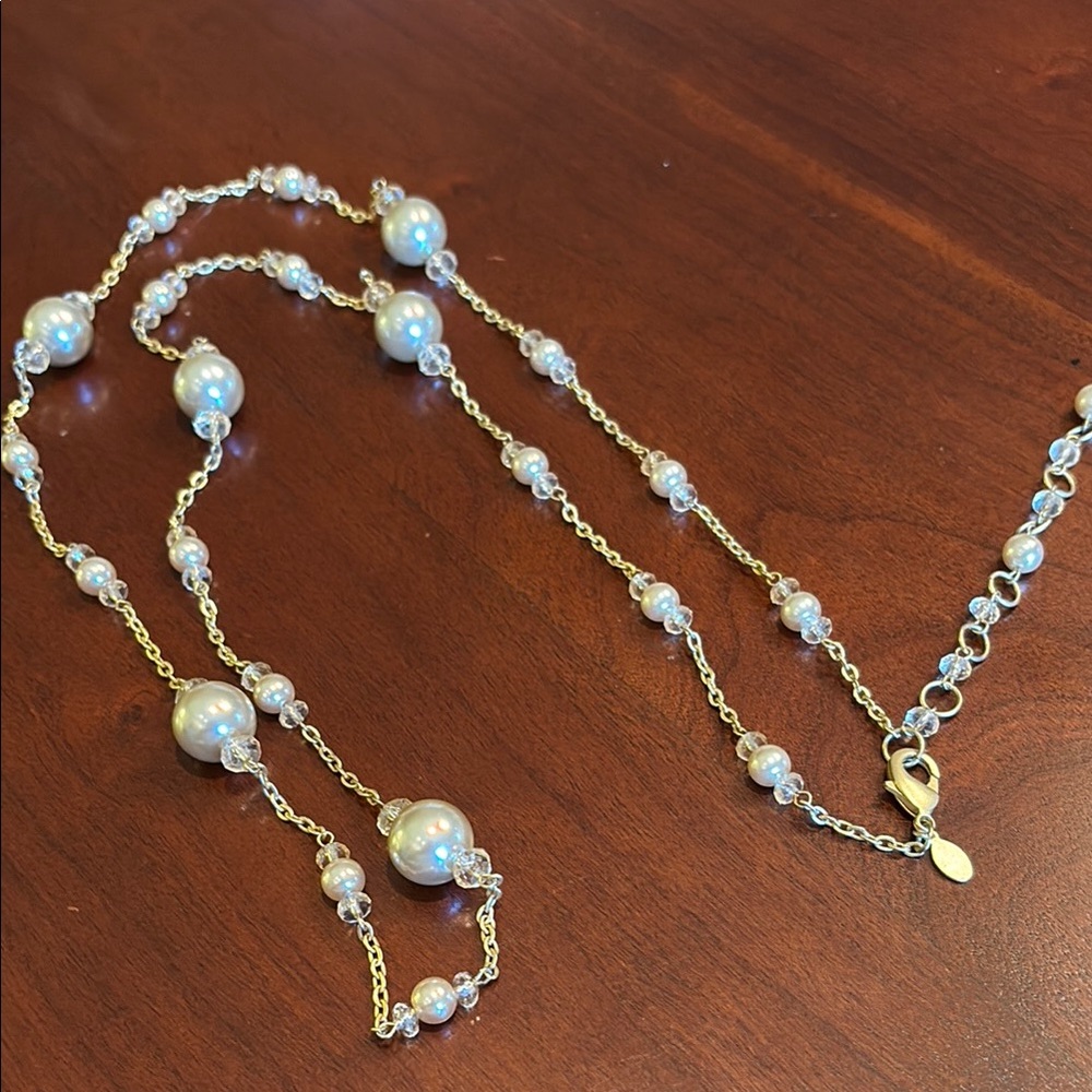 Elegant Silver Pearl Necklace